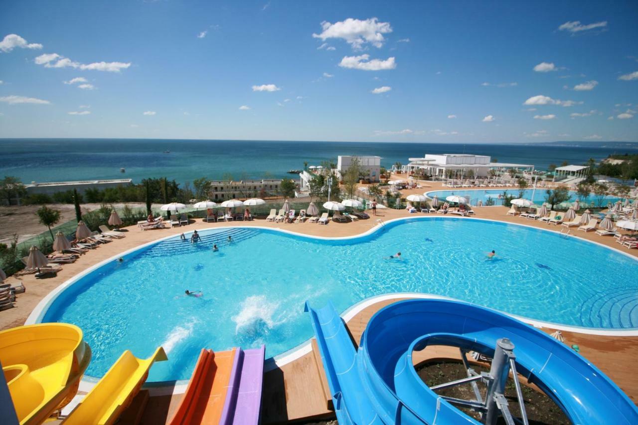 White Lagoon Resort Kavarna Buitenkant foto