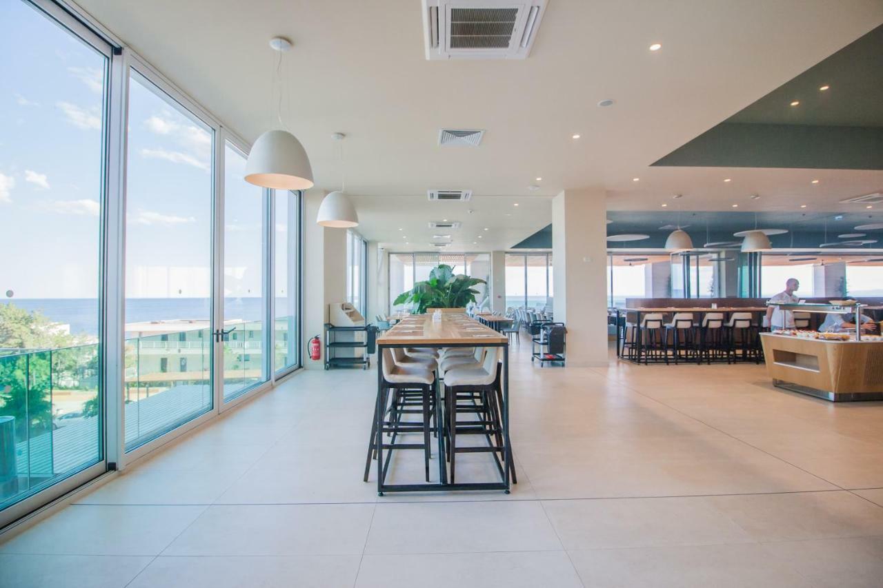 White Lagoon Resort Kavarna Buitenkant foto